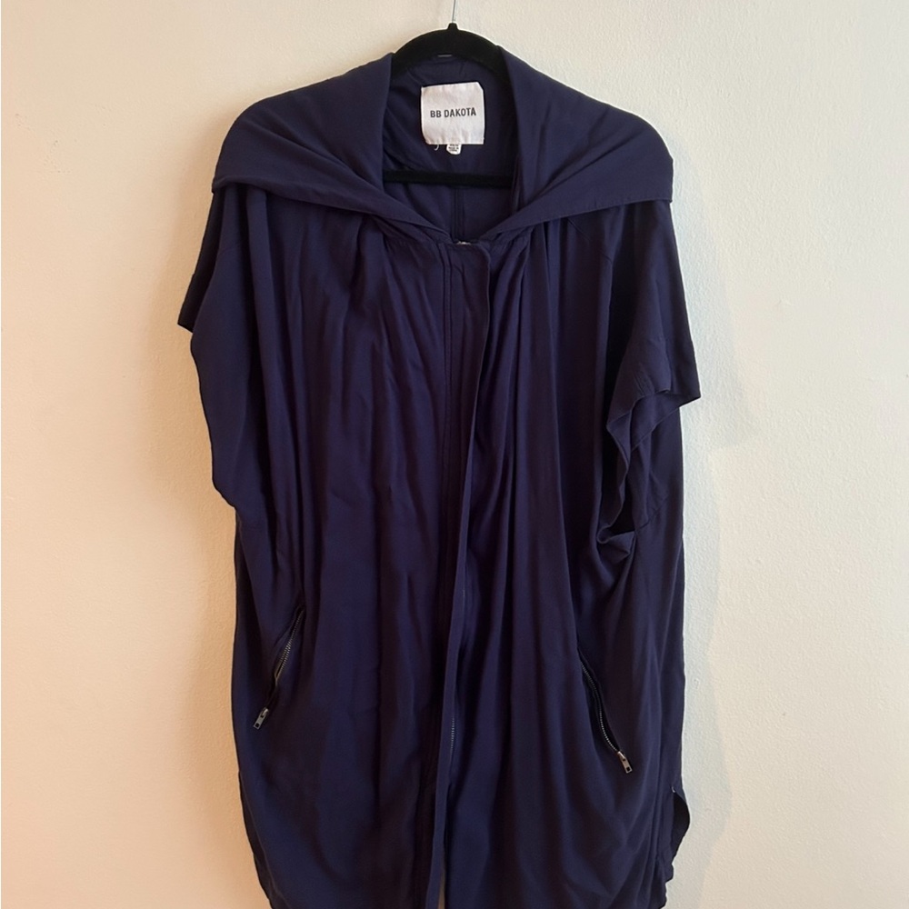 BB Dakota Deep Blue Hooded Short Sleeve Outerwear